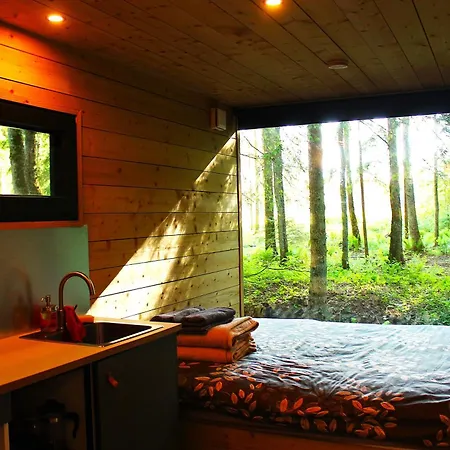 Apartment Privaatne Metsamajake Saunaga 